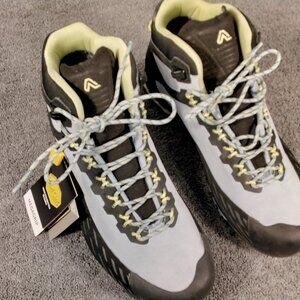 Asolo Women’s Hiking Boots Size 7 Blue Vibram Megagrip GORE-TEX Waterproof Gray